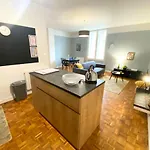 Le 107 - - Chu - La Conciergerie. Appartement *