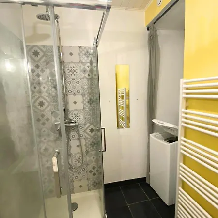 Le 107 - - Chu - La Conciergerie.